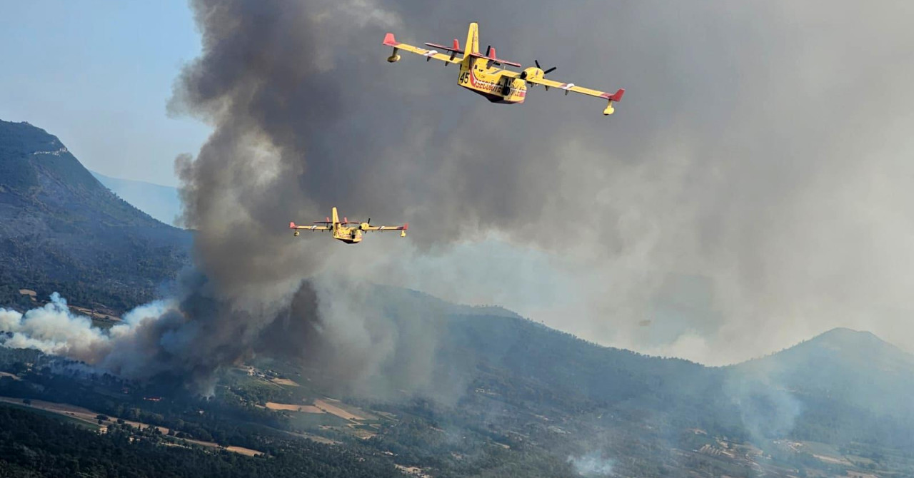 Massive fires in France and Spain. Blaze about 20 kilometers from Bordeaux