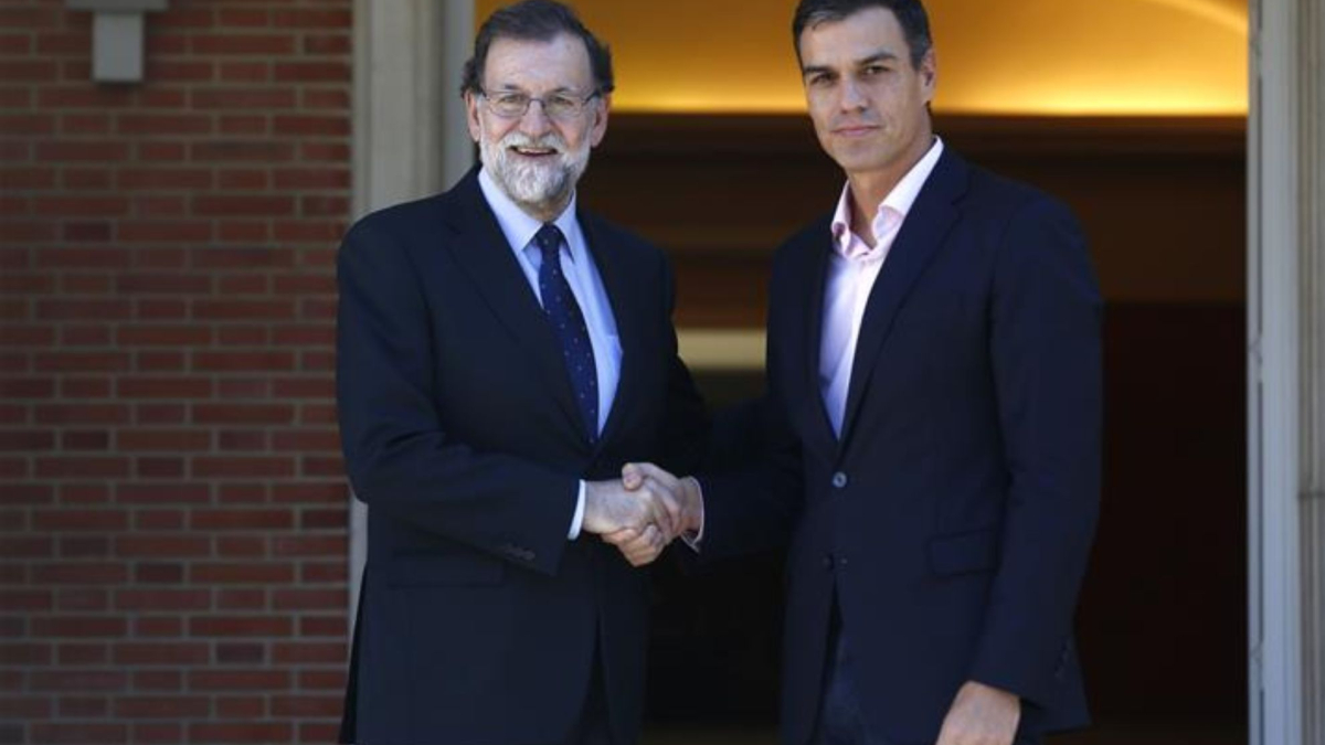 Pedro Sánchez criticizes the 'xenophobic statements' of the Spanish president Rajoy on the French selection