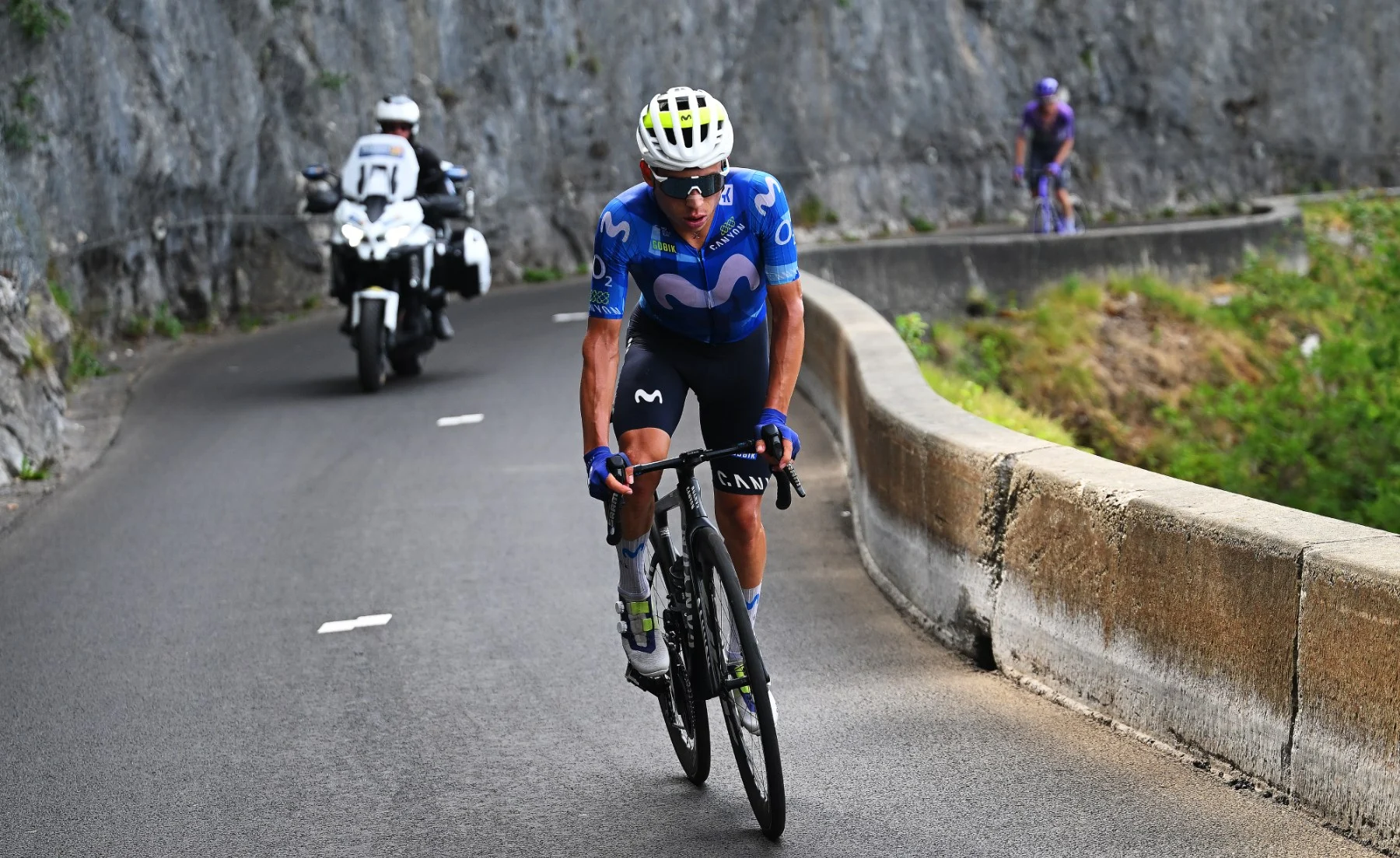 Einer Rubio quitte le Tour et obtient 20 points de suture après avoir joué contre la voiture des Émirats arabes unis à Alpe