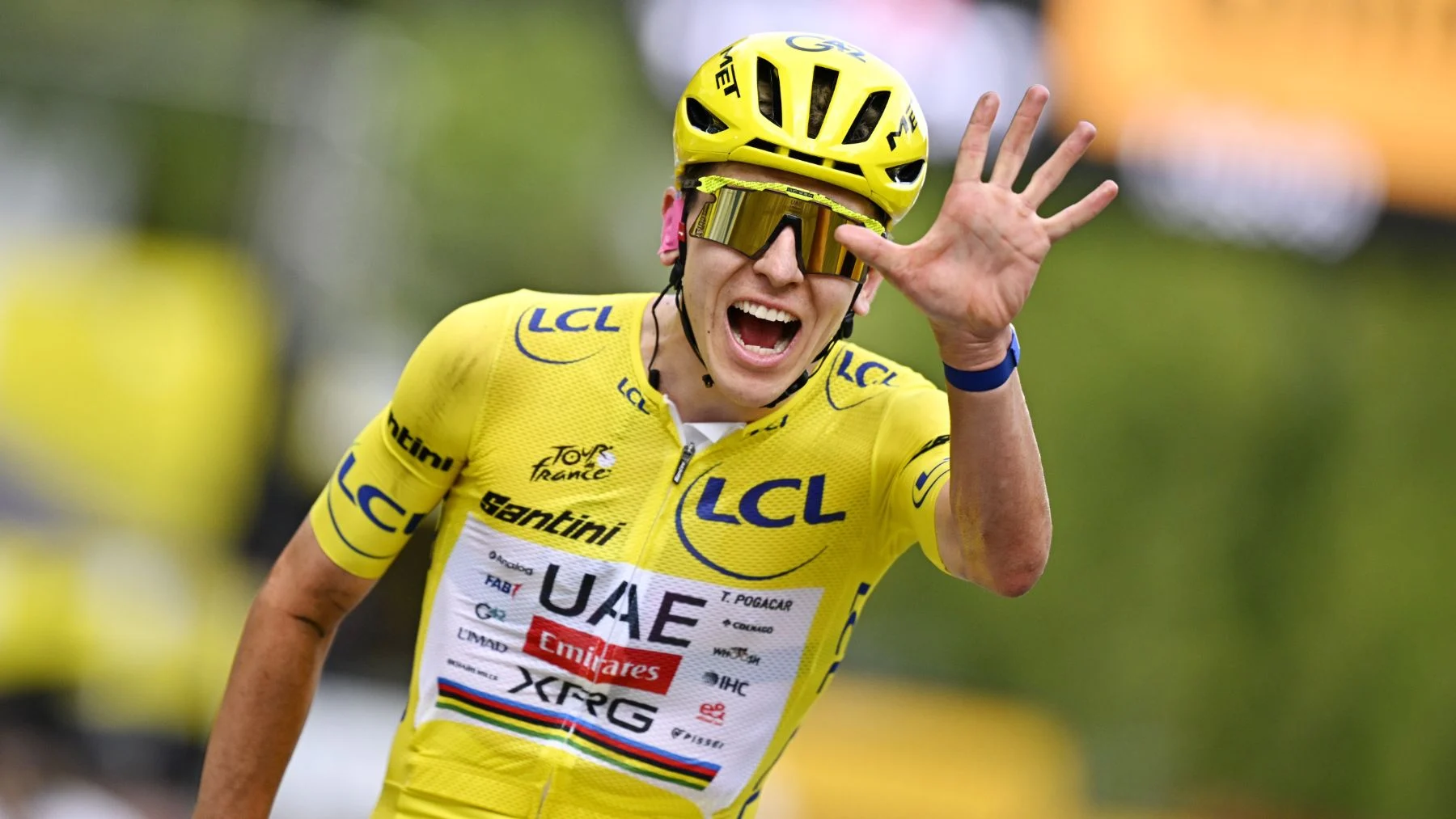 Pogacar wins his fifth Tour de France and the Mexican Del Toro got into the podium