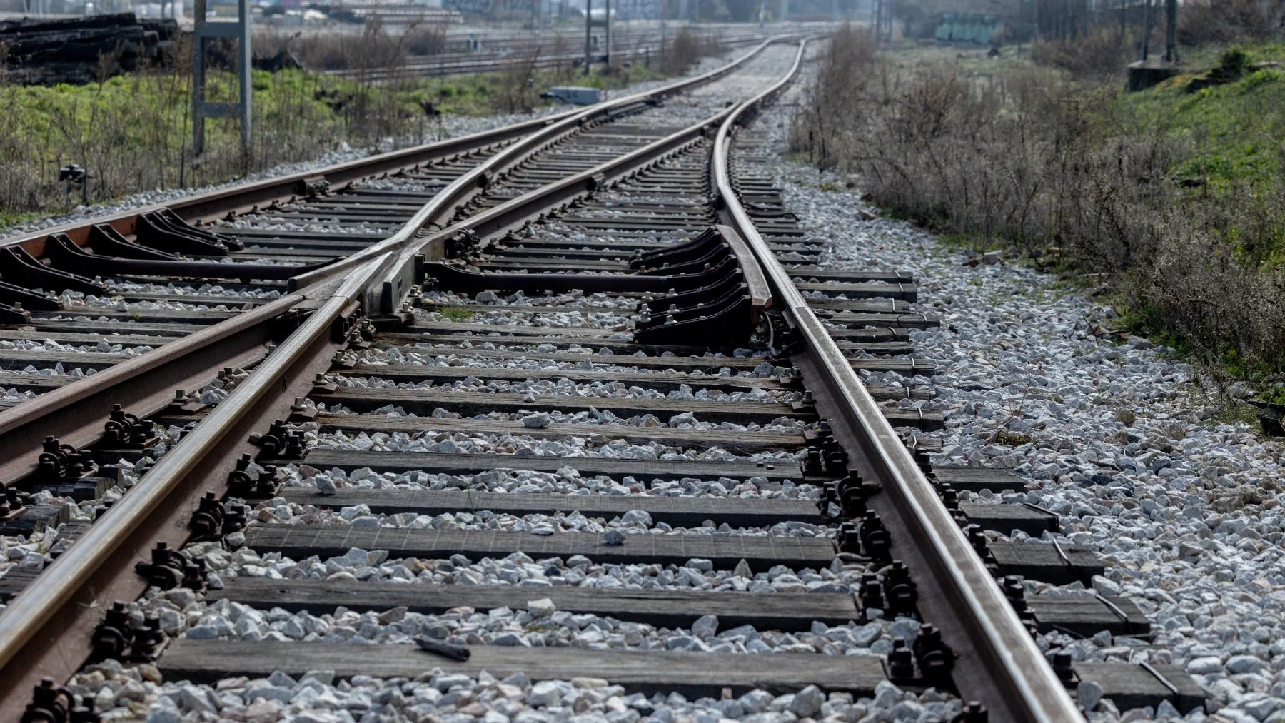 Cut the Madrid- Extremadura train line after a person's death in Talavera