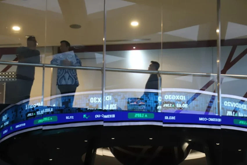إي إتش إس جي افتتح الأربعاء مرتفعًا 9.88 نقطة إلى مستوى 6.277