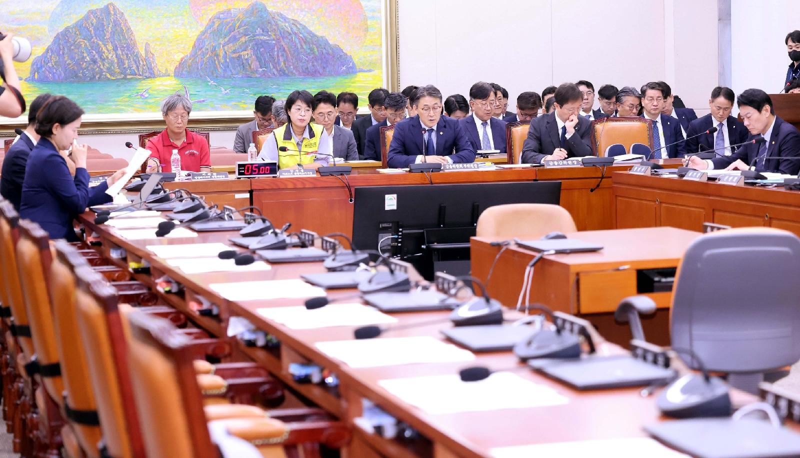 Lee Chan-jin a déclaré lors d'une audition parlementaire que toute illégalité sera traitée de manière transparente et rapide