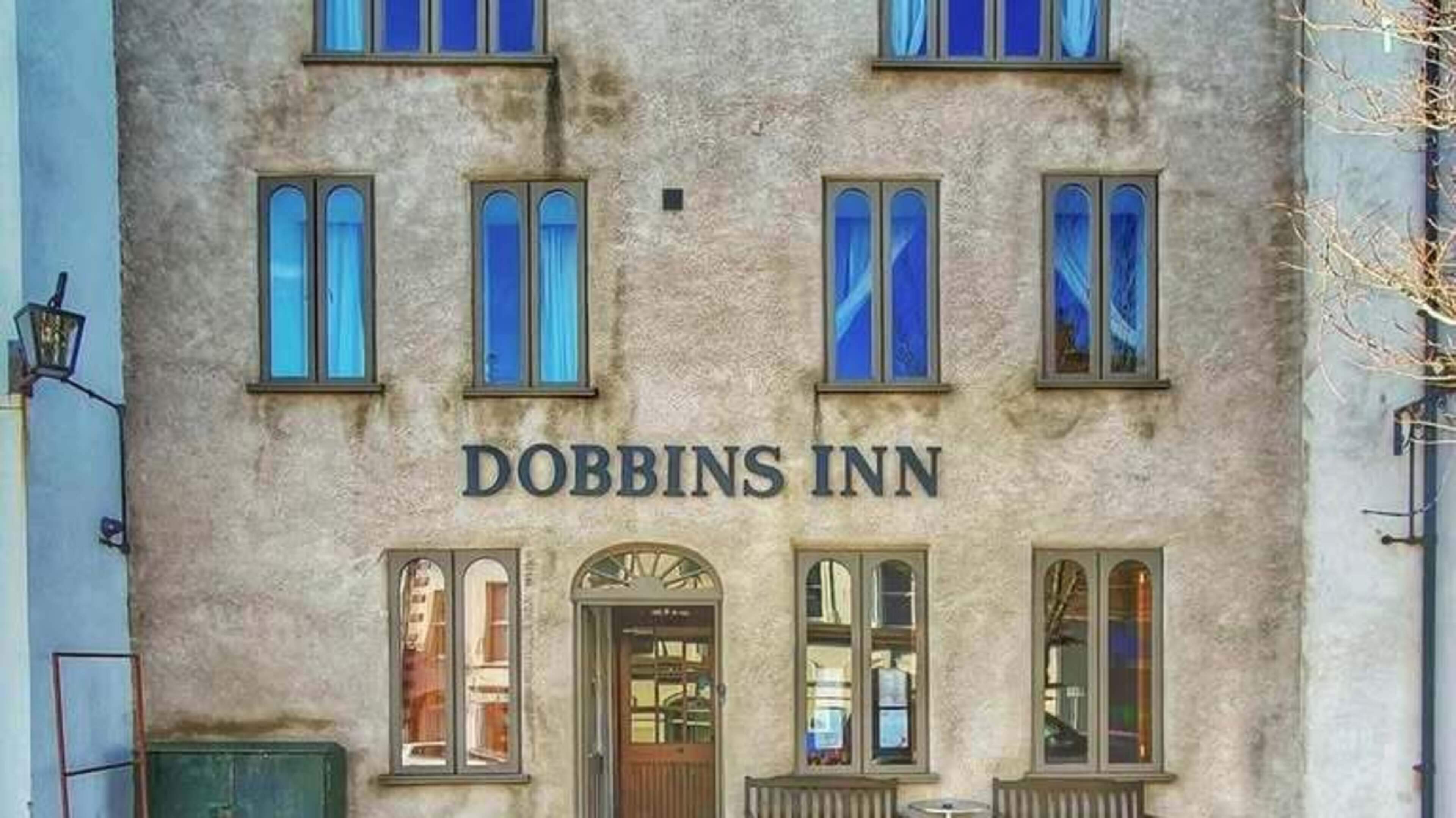 «Les entreprises hôtelières subissent d'énormes pressions : l'hôtel historique de Carrickfergus annonce sa fermeture