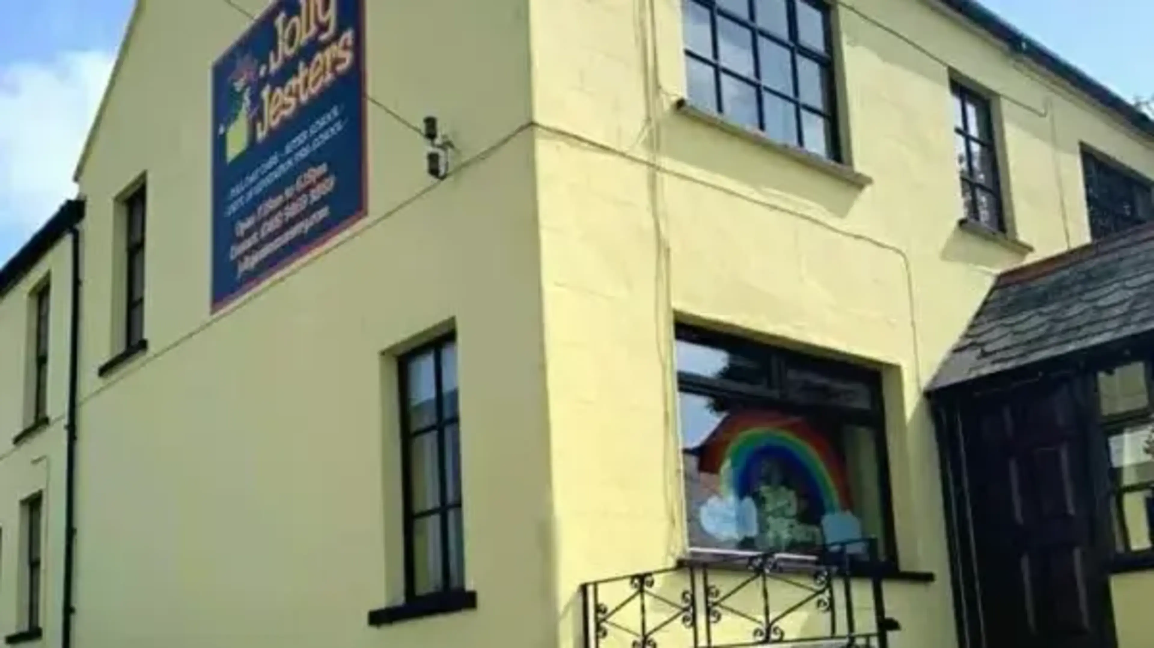 “Ha sido todo padre para sí”: Caos en Co Down como escuela de guardería U-turns en el cierre de la nota corta