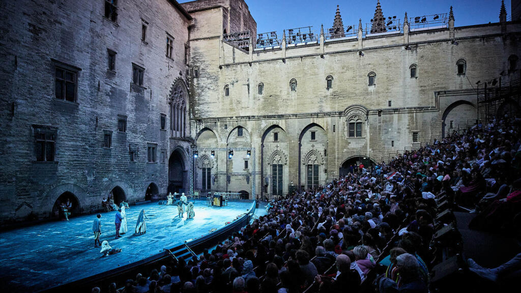 The 2026 edition celebrates the Jean Vilar spirit with plays inspired by Bolaño and Lautréamont