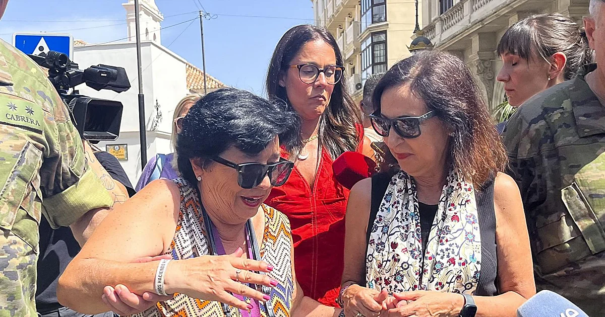 Margarita Robles ne confirme pas qu'elle se rendra au Sénat le 18 août et avertit le Maroc sans le citer : « Ceuta et Melilla ne touchent pas »