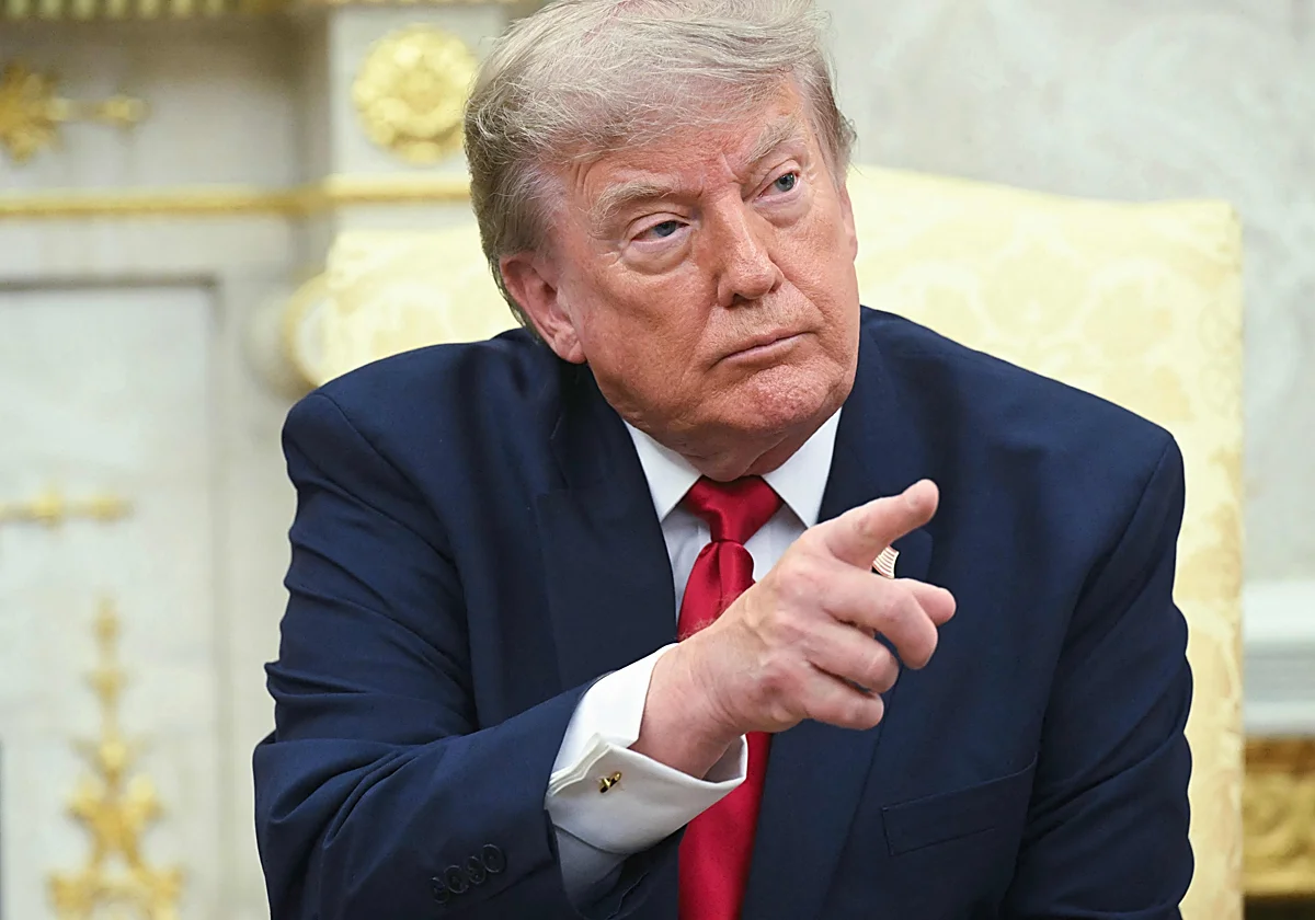 Donald Trump threatens to hit Iran power plants, bridges next week if no deal
