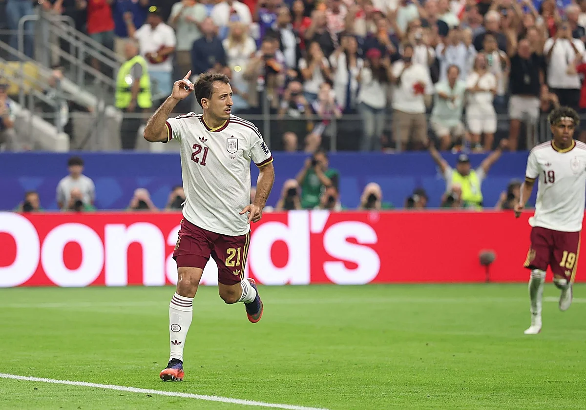 Masterful Rodri rolls back the years to anchor Spain's march into the final