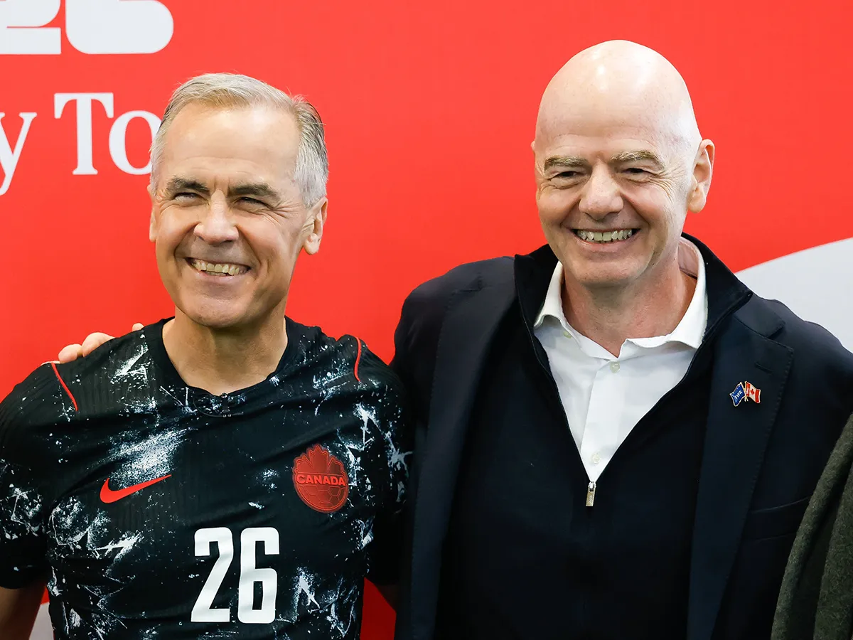 Gianni Infantino يحصل على دعم داخلي في اجتماع الأزمات للبقاء كرئيس FIFA