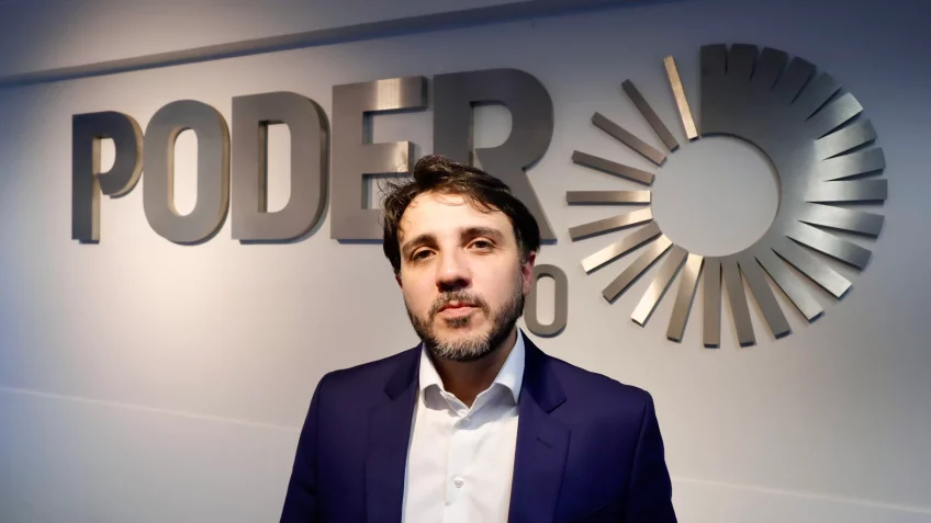 Renan Santos is the first official candidate for the Presidency