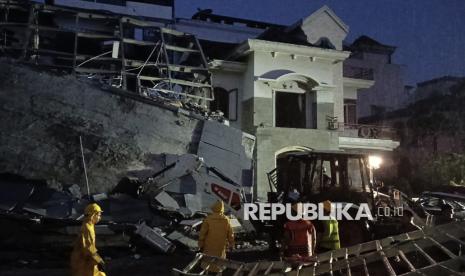 Five Houses Damaged in Medan Explosion, Suspected Triggered by Gas Pipe Leak