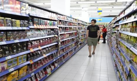 Growth Figures Rise, But Why Are Our Wallets Getting Thinner?