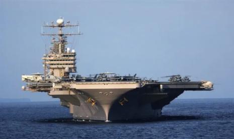 Media Irán: Siete soldados estadounidenses muertos en enfrentamiento en el portaaviones USS Lincoln