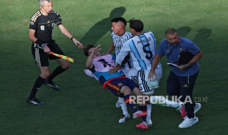 La FIFA ouvre une procédure disciplinaire contre le trio argentin après les échauffourées de la finale de la Coupe du Monde 2026