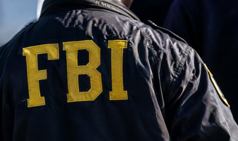 Despedidos por investigar a Trump, 3 agentes del FBI contraatacan con demanda, respaldados por 12 mil colegas