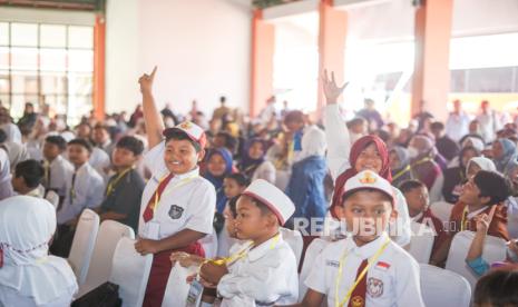 125 Students of People's School Trained by Police Cadets, There's a Big Mission Behind It