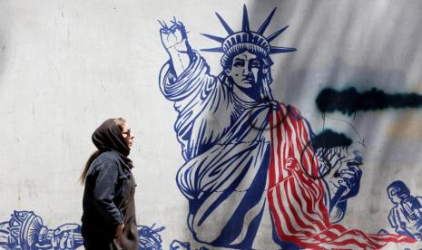 US attacks Iran, Tehran threatens to retaliate