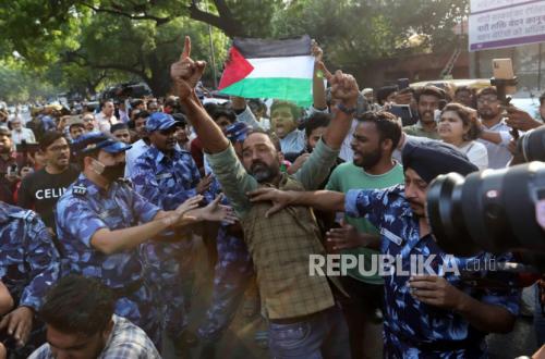 Amnesty International report reveals at least 2,596 shipments from Indian state and private firms