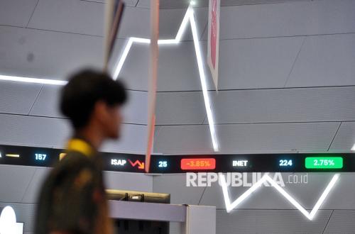 مؤشر IHSG يفتتح منخفضًا، هل هو تأثير استقالة بيري وارجيو من بنك إندونيسيا؟