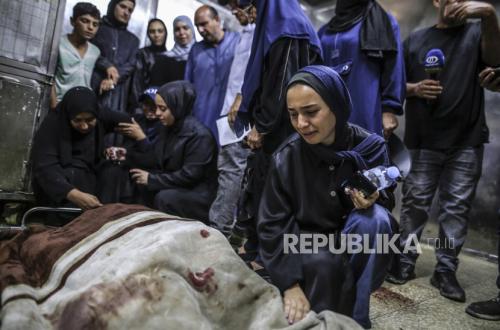 Colonos israelíes masacran a una familia en Gaza: padre, madre y cuatro niños mártires