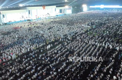 The event opened the 81st Independence Day commemoration with Quran recitation by MTQ champion Muhammad Zian Fahrezi