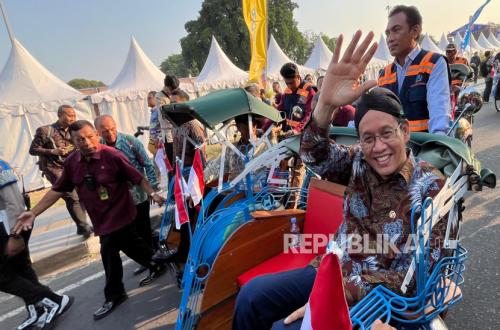 Le ministre des Finances et le Sultan HB X lancent 80 unités de Bekalista, nouvelle icône touristique à Yogyakarta
