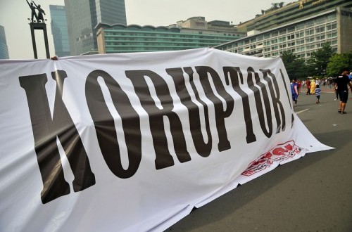 Death Penalty for Corruptors: Perspectives of Classical and Contemporary Scholars