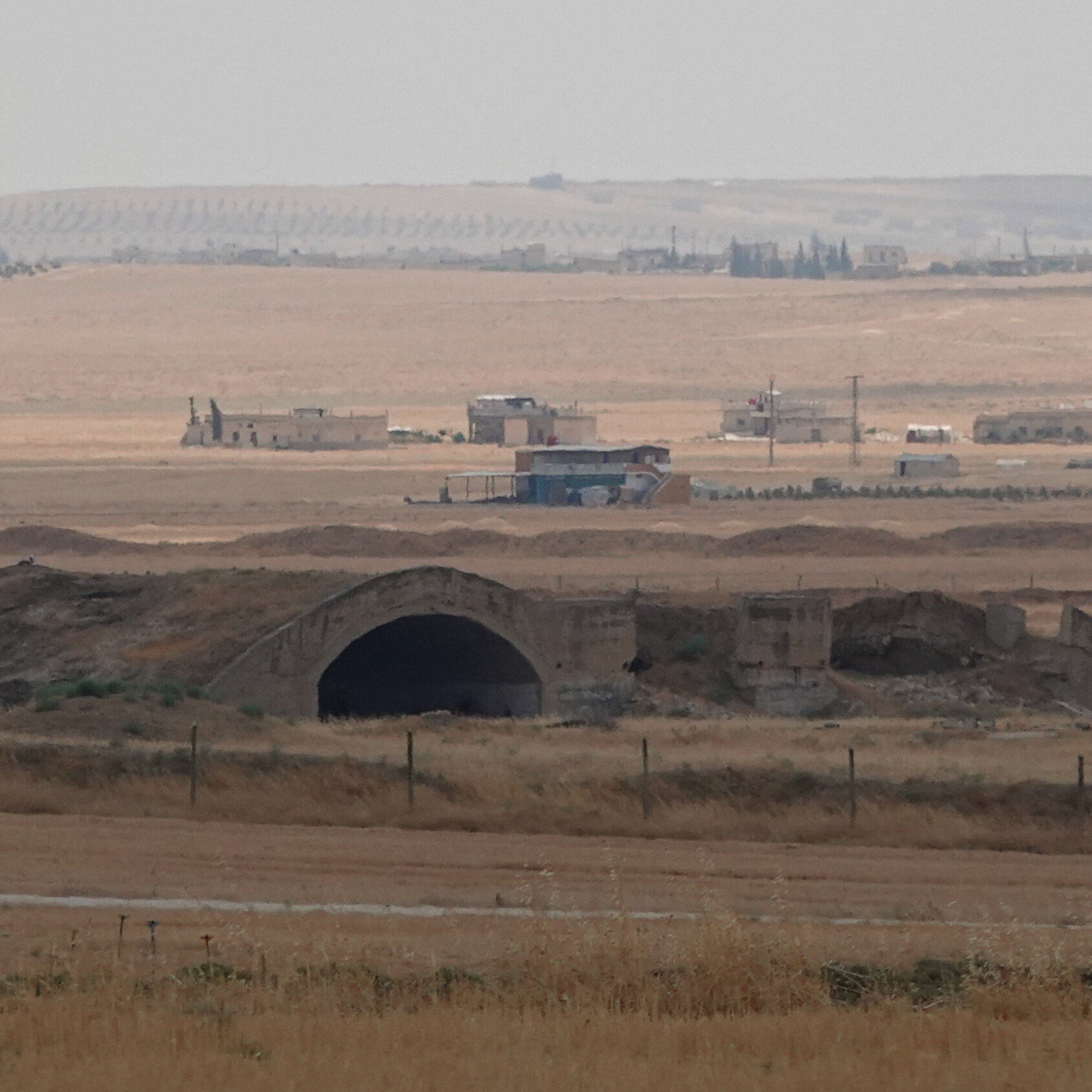 Israel Strikes Air Base in Syria, Drawing Ire From the U.S