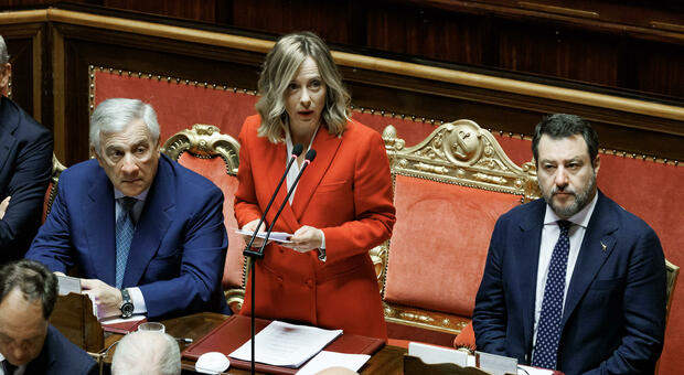 Giorgia Meloni, sommet avec Salvini et Tajani: à l'ordre du jour la coupe de l'accise et le Campi Flegrei