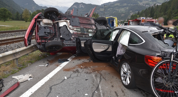Suisse, accident de la route à Schiers: mort de deux Italiens