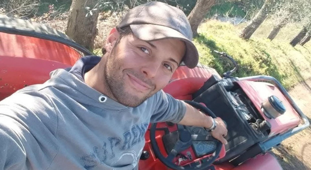 Un mecánico de 31 años muere en un taller en el Reggino