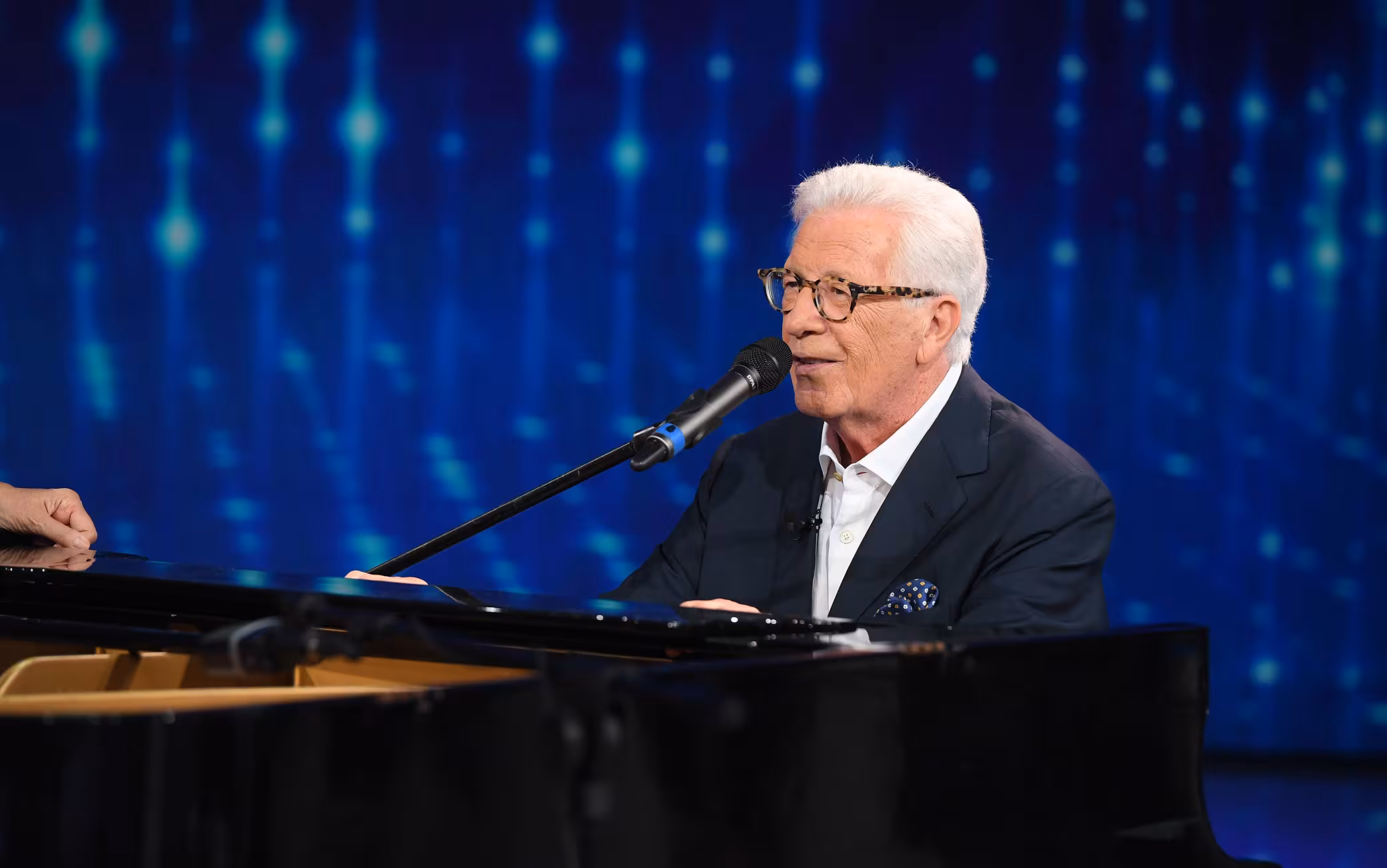 Goodbye to Peppino di Capri, a voice from the island to the world