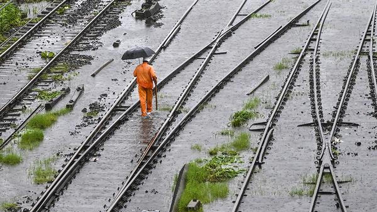Mumbai gets brief rain break; schools and colleges shut, ‘orange’ alert in place
