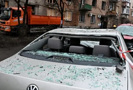 The night bombing of the Ukrainian capital and its region also left 27 wounded, according to the State Emergency Service
