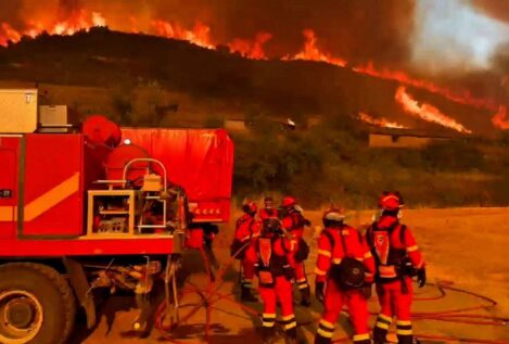تم إجلاء ثمانين طفلا إلى مخيم في غاندولاس بسبب الحريق في لوزويولا