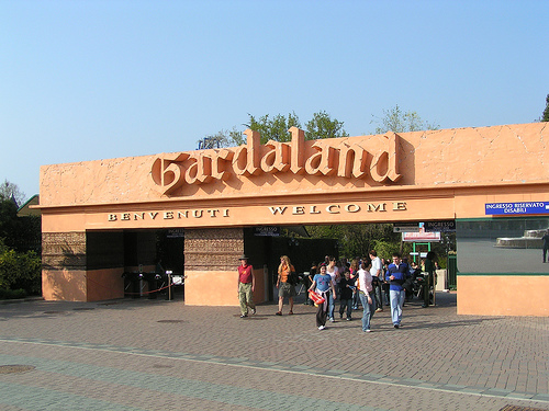 Feu à Gardaland, feu dans une attraction bois