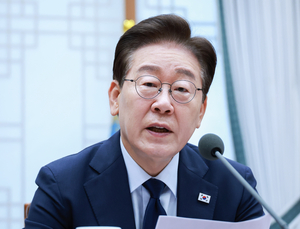 Lee says despite failure, Canada submarine bid showed S. Korea's potential