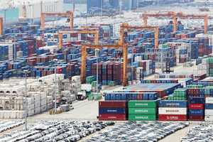 S. Korea posts record-high current account surplus in May