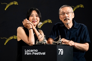 Réalisateur Hong Sang-soo, l'acteur Kim Min-hee remporte des prix au festival du film Locarno