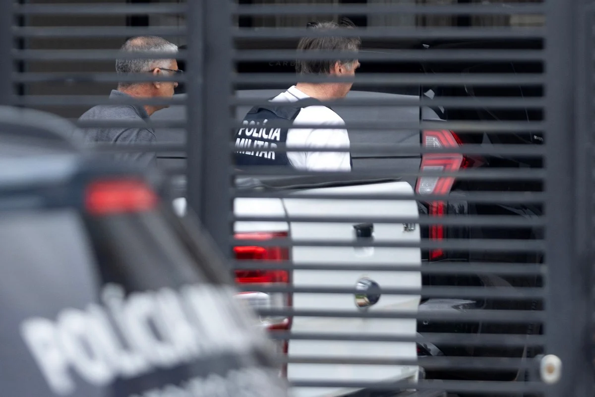 PF tells STF not to find weapons at Bolsonaro's house