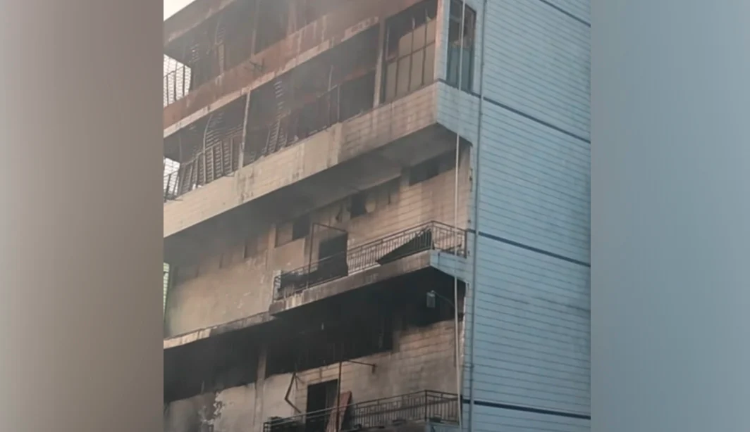 Large fire: At least 28 dead after fire in shoe factory in China