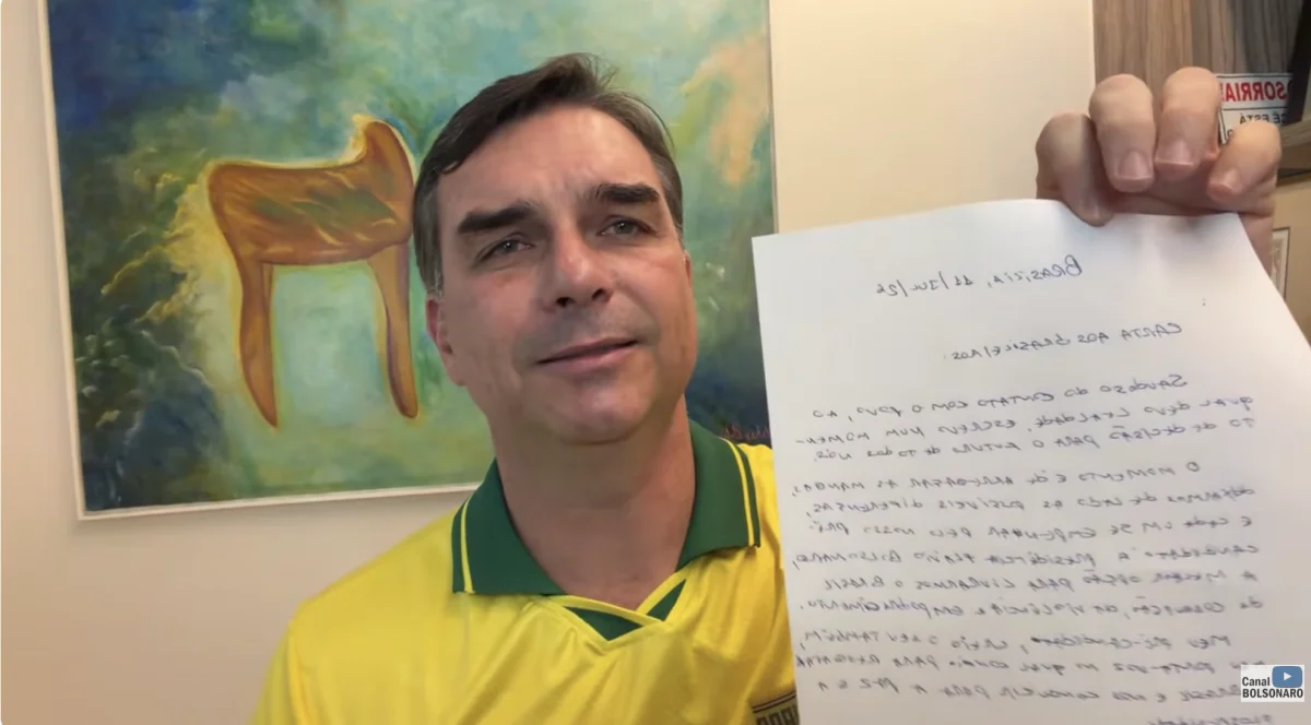 In a letter, Bolsonaro says that Flávio is his ‘voice holder’