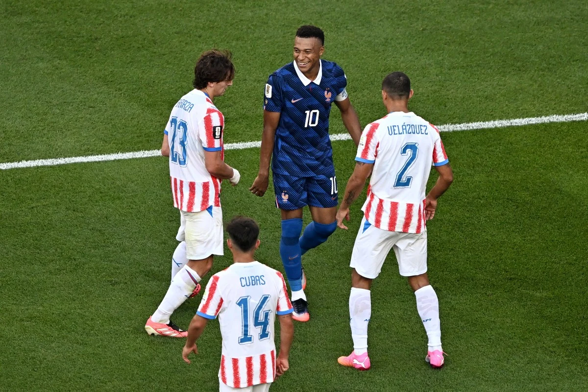Mbappé reacts to racist attacks by Paraguayan senator