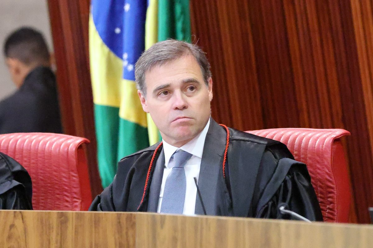 Mendonça proposes thesis to define deepfake and prohibit content
