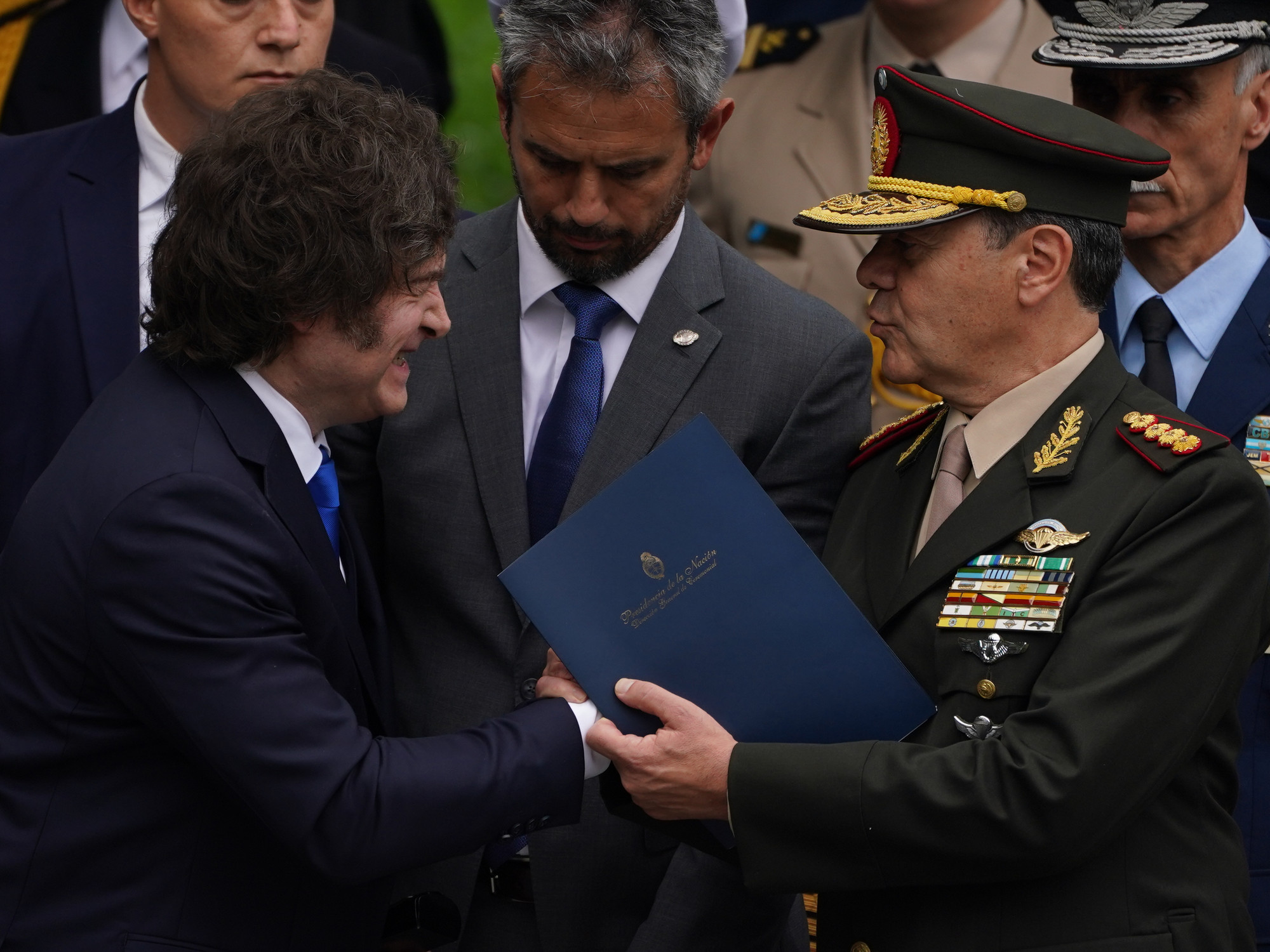 Malvinas, a claim that does not need football, flags or T-shirts