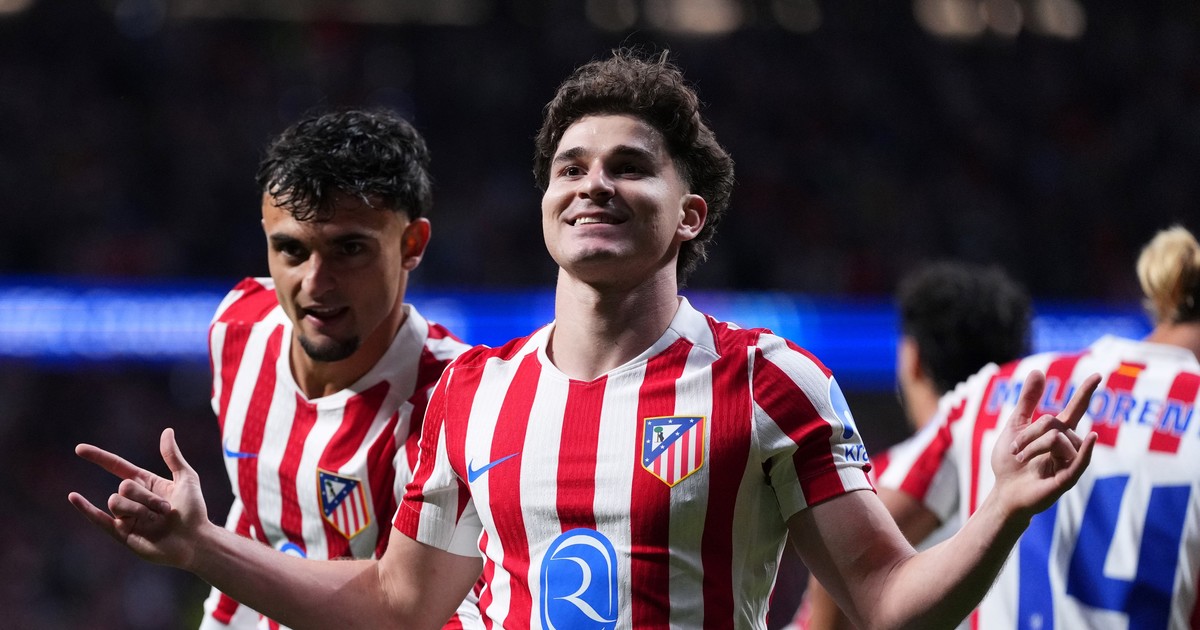 كان أتليتيكو دي مدريد قويا حول مستقبل جوليان ألفاريز: "نحن لن نقبل أي نوع من العروض"