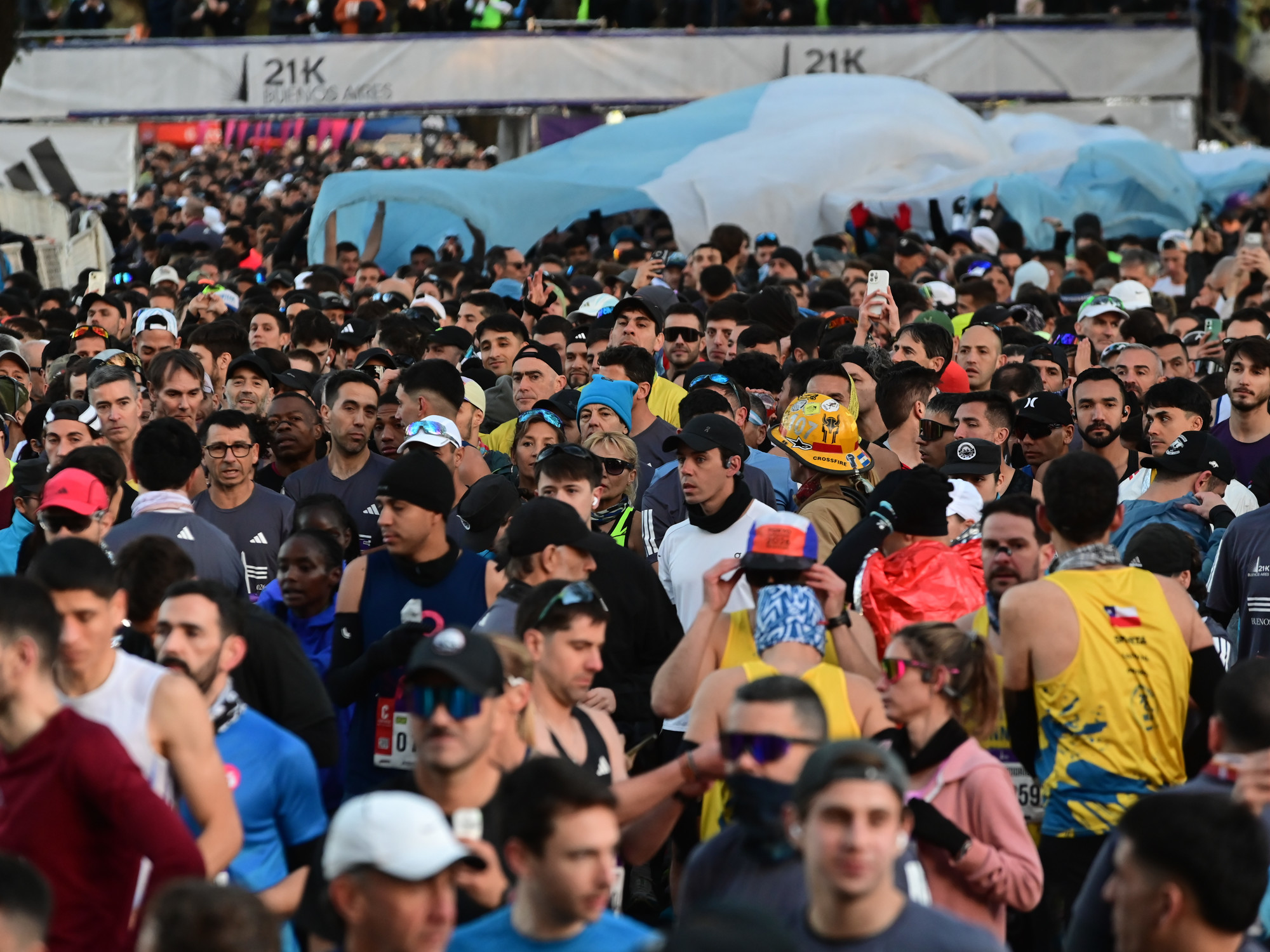 اثيوبي يوميف كيلتشا كسر السجل العالمي في وسائط الإعلام ماراتون في بوينس آيرس