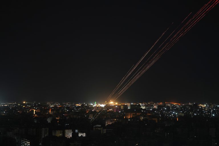 Estados Unidos golpea Irán por séptima noche consecutiva — CENTCOM