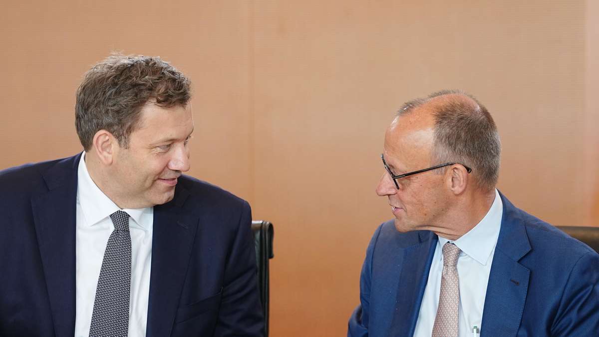 Klingbeil defends stricter rules on sick leave – “You don’t have to drag yourself sick to the doctor.”